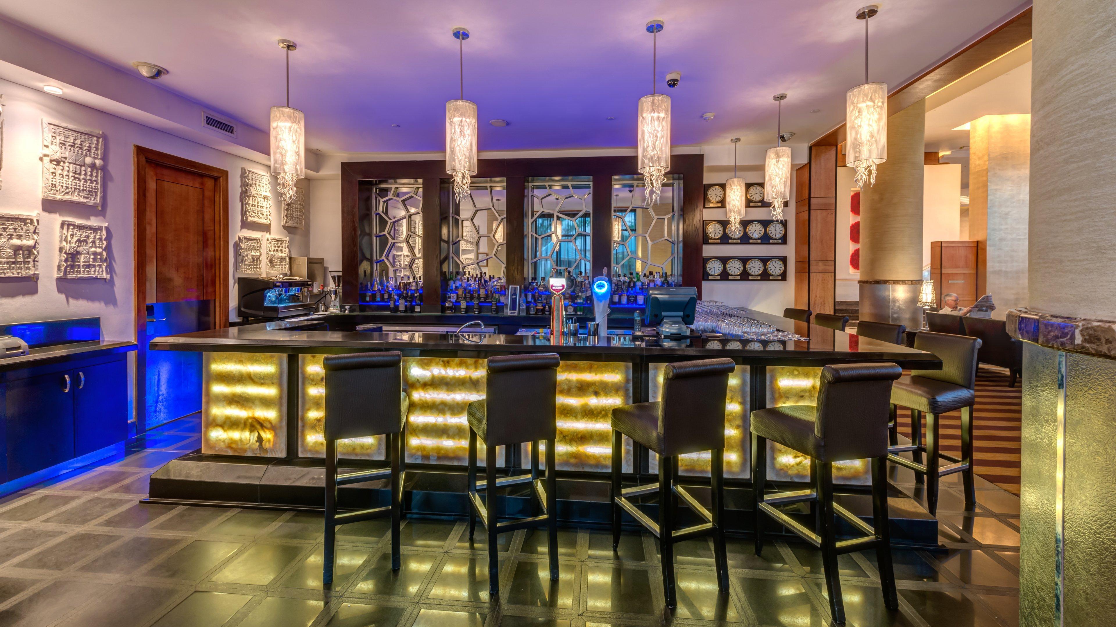 洲际约翰内斯堡or坦博机场酒店 肯普顿帕克 外观 照片 The bar at the lobby