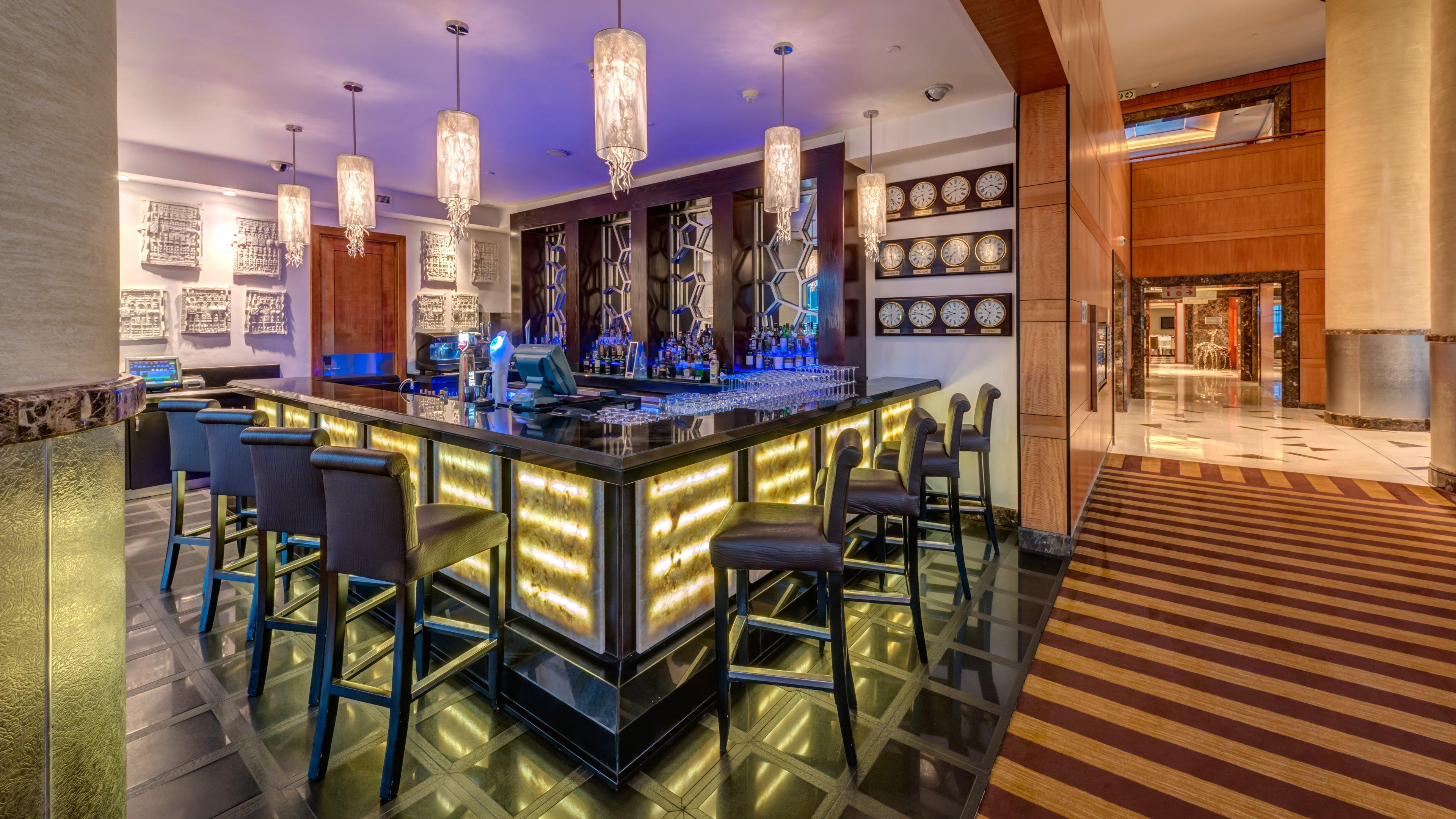 洲际约翰内斯堡or坦博机场酒店 肯普顿帕克 外观 照片 The bar at the hotel